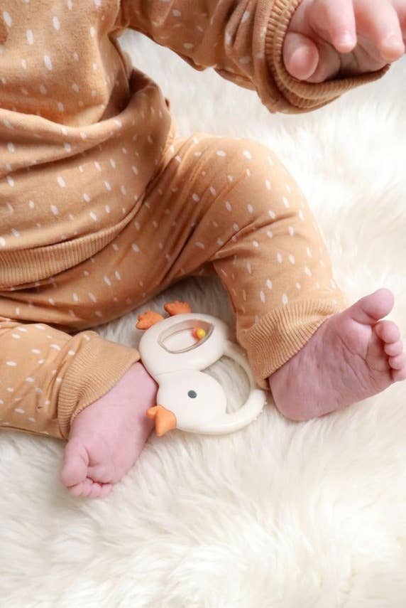 Bitzy Shake™ - Silicone Teether with Rattle: Cherries