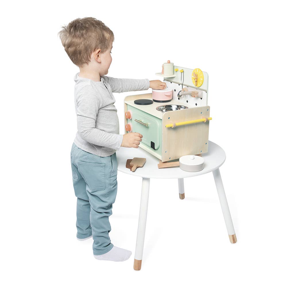 Cottage Chic Mini Kitchenette