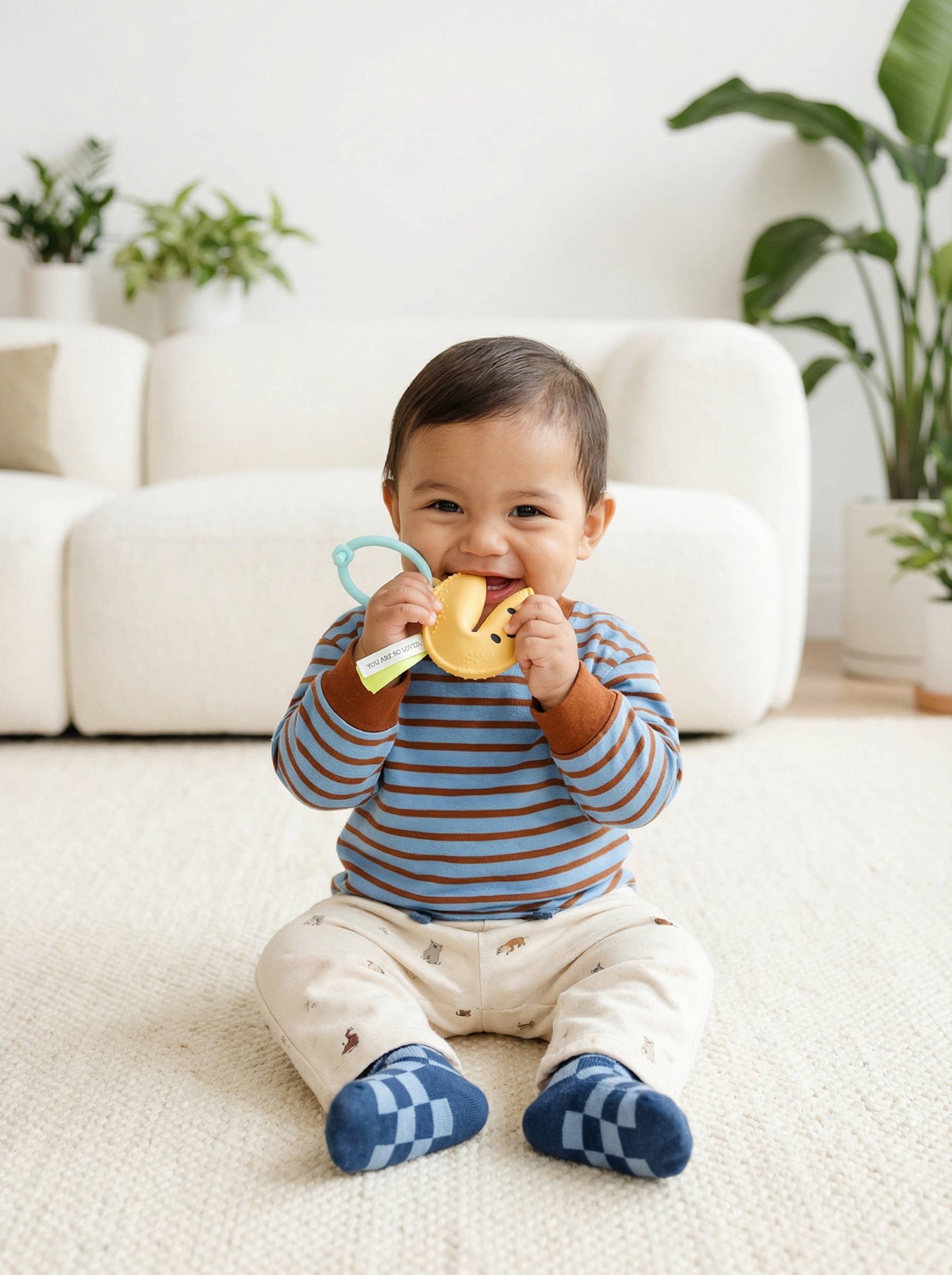 Itzy Treat™ - Fortune Cookie Teether