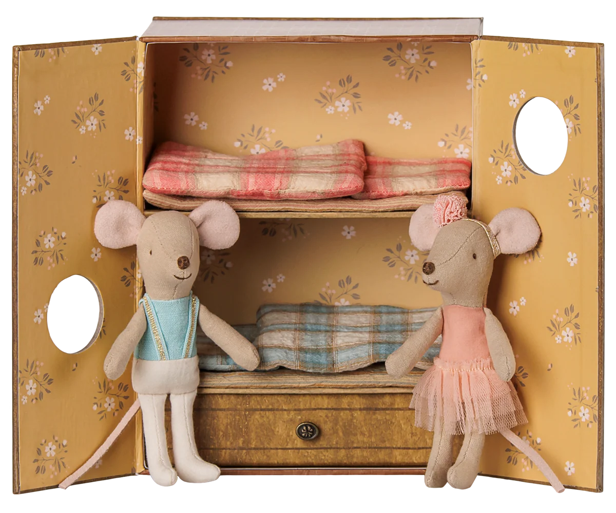 BALLET MICE IN DANCE STUDIO LITTLE SISTER AND BROTHER 17-6105-00