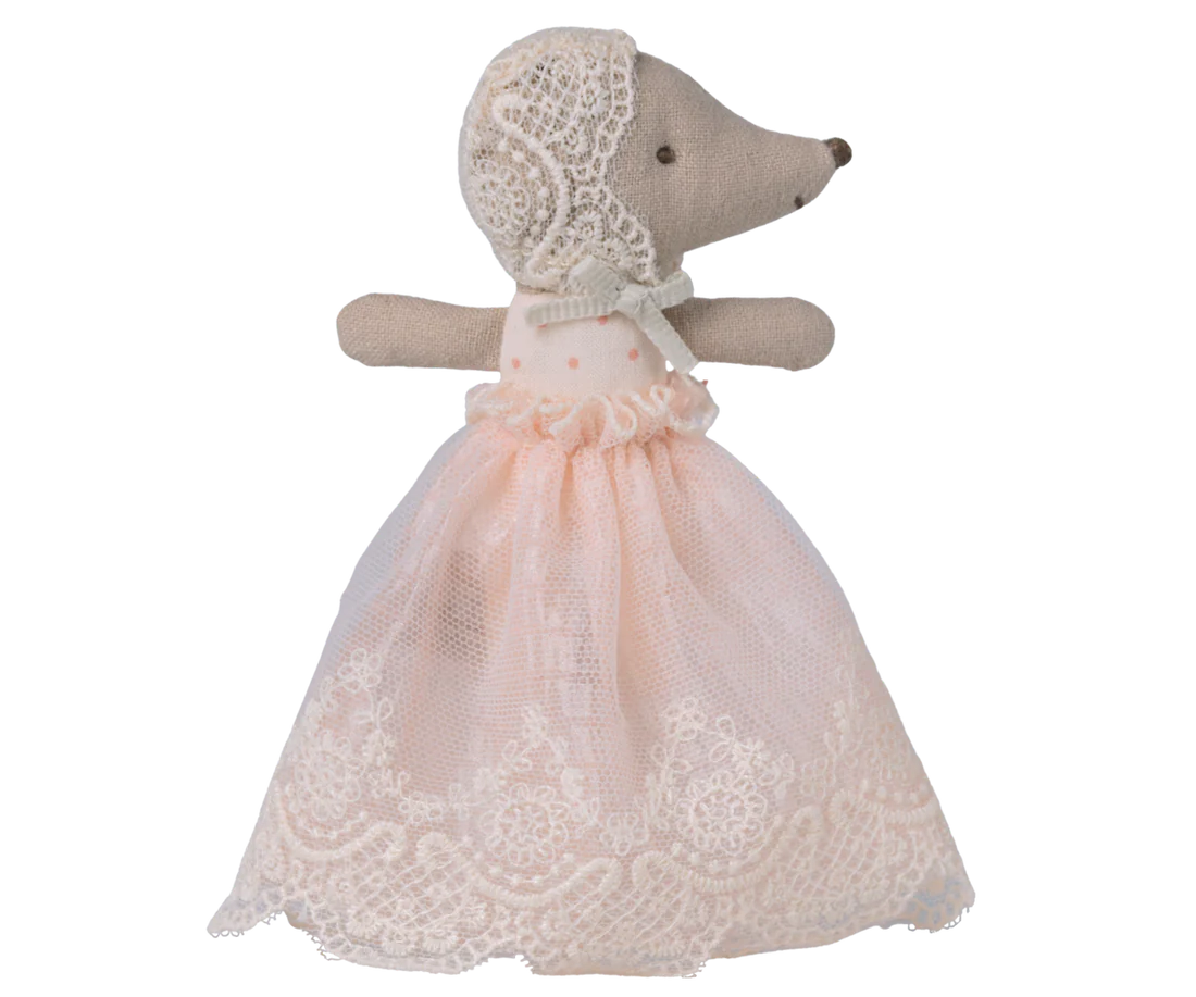 BABY MOUSE IN GOWN POWDER 17-6000-00