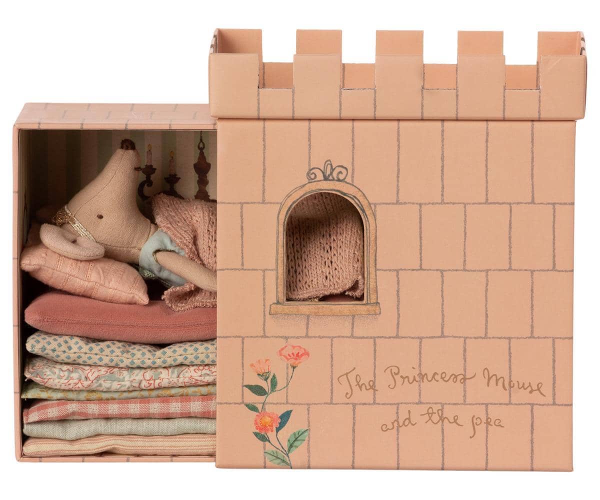 2021 Princess And The Pea Big Sister Mouse Dollhouses & Accessories
