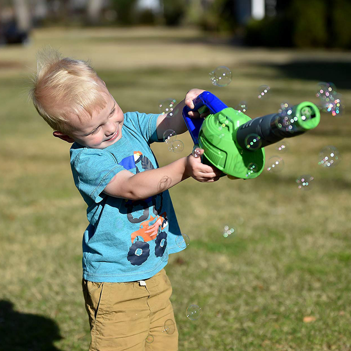 Maxx Bubbles!™ Motorized Bubble 'N' Fun Leaf Blower