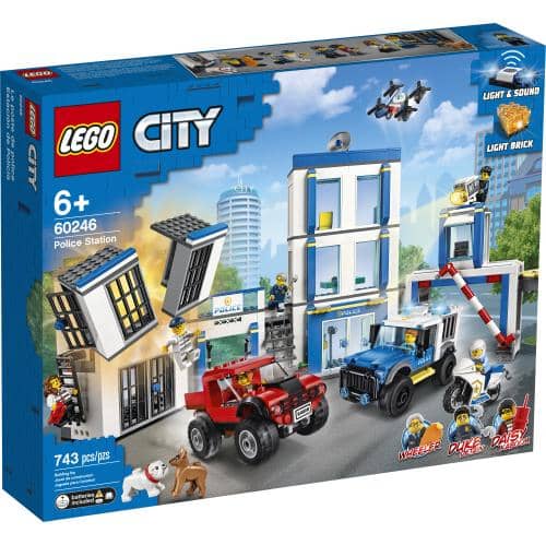 LEGO 60246: City: Police Station (743 Pieces)