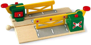 Brio World - 33750 Magnetic Action Crossing | Toy Train Accessory For Kids Ages 3 And Up-Kidding Around NYC