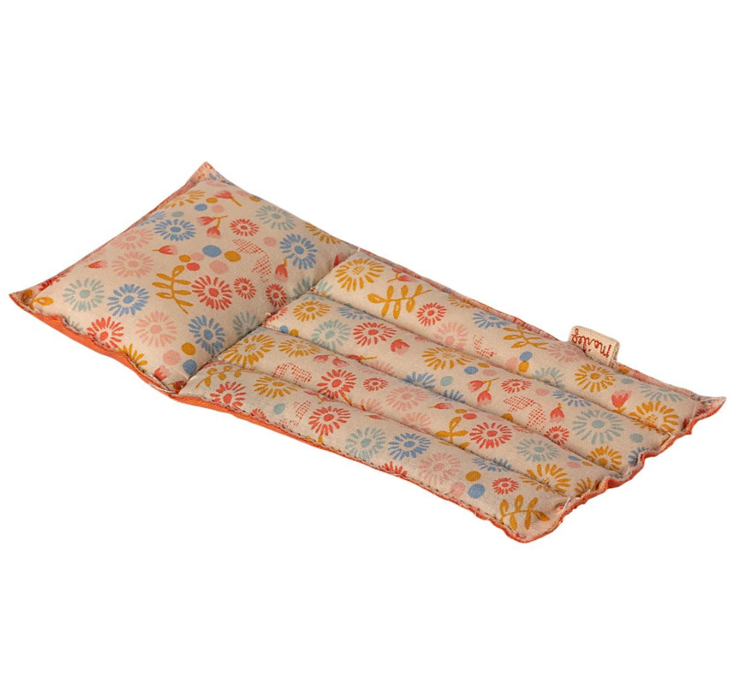 Flower Air Mattress Float (Mouse) Dollhouses & Accessories